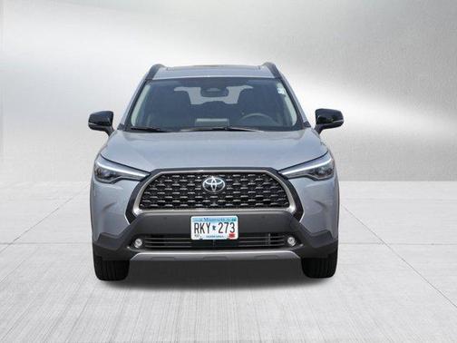 2025 Toyota Corolla Cross XLE