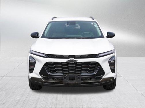 Summit White 2025 Chevrolet Trax ACTIV