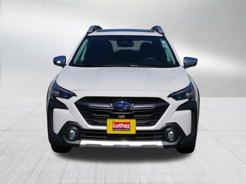 Crystal White Pearl 2025 Subaru Outback Touring XT