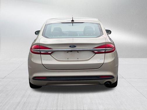 White Gold Metallic 2018 Ford Fusion SE