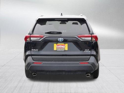 2023 Toyota RAV4 Hybrid XLE