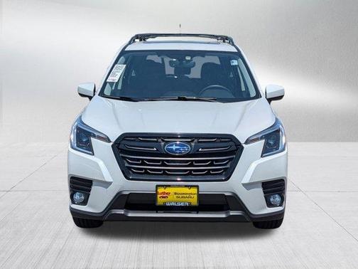 Crystal White Pearl 2022 Subaru Forester Premium