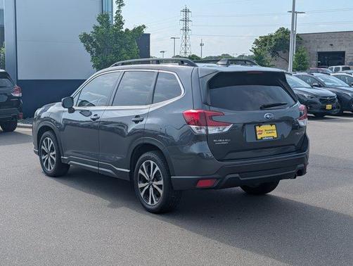 Magnetite Gray Metallic 2023 Subaru Forester 2.5i Limited