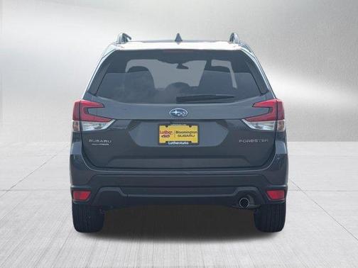 Magnetite Gray Metallic 2023 Subaru Forester 2.5i Limited