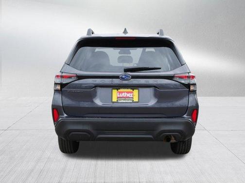 Magnetite Gray Metallic 2025 Subaru Forester Premium