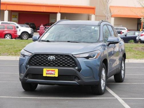CELESTITE 2024 Toyota Corolla Cross LE