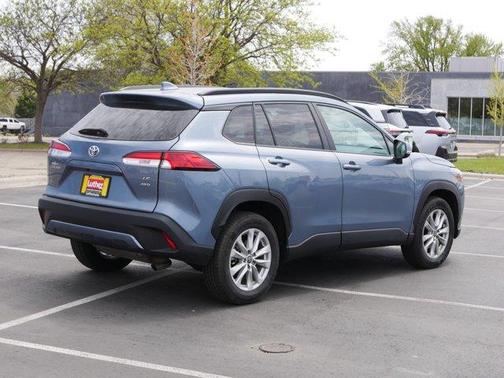 CELESTITE 2024 Toyota Corolla Cross LE