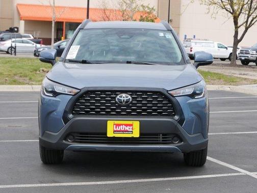 CELESTITE 2024 Toyota Corolla Cross LE