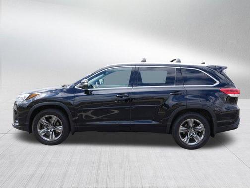 Midnight Black Metallic 2017 Toyota Highlander Limited Platinum