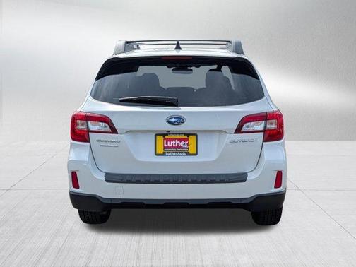 Crystal White Pearl 2016 Subaru Outback 2.5i Limited