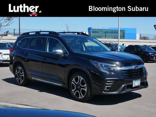 Crystal Black Silica 2023 Subaru Ascent Limited 7-Passenger
