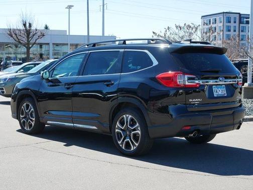 Crystal Black Silica 2023 Subaru Ascent Limited 7-Passenger