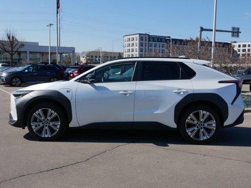 Cosmic White Pearl 2023 Subaru Solterra Limited