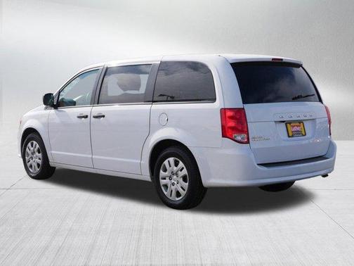 White Knuckle Clearcoat 2019 Dodge Grand Caravan SE