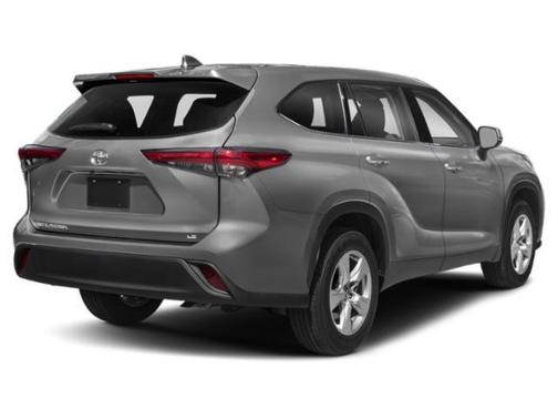 Celestial Silver Metallic 2021 Toyota Highlander LE