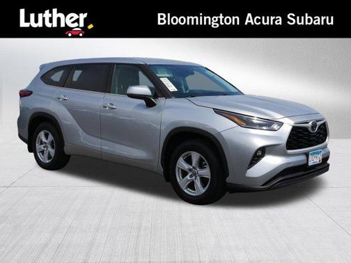Celestial Silver Metallic 2021 Toyota Highlander LE