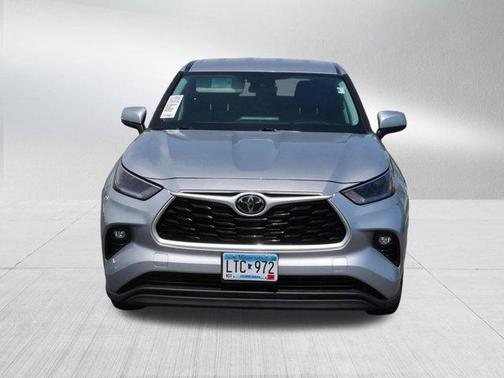 Celestial Silver Metallic 2021 Toyota Highlander LE