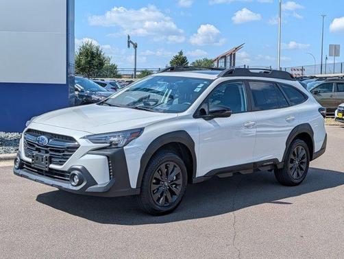 Crystal White Pearl 2025 Subaru Outback Onyx Edition