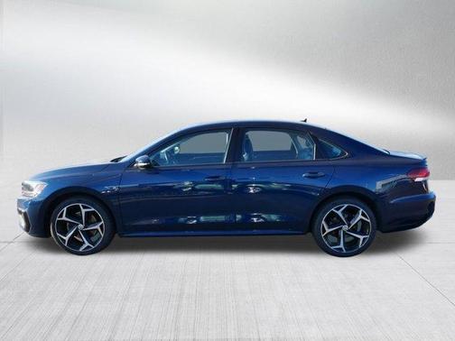 2020 Volkswagen Passat 2.0T R-Line