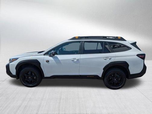 Crystal White Pearl 2024 Subaru Outback Wilderness