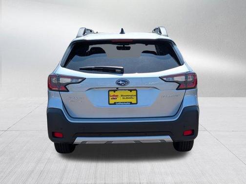 Ice Silver Metallic 2025 Subaru Outback Limited