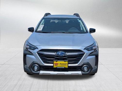 Ice Silver Metallic 2025 Subaru Outback Limited