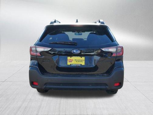 Crystal Black Silica 2025 Subaru Outback Onyx Edition