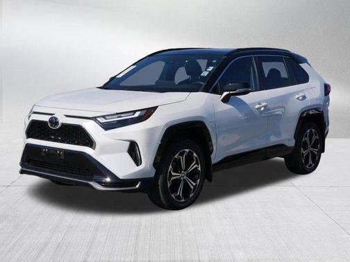 Wind Chill Pearl / Midnight Black Metallic 2025 Toyota RAV4 Plug-In Hybrid XSE