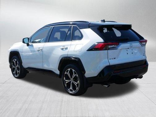 Wind Chill Pearl / Midnight Black Metallic 2025 Toyota RAV4 Plug-In Hybrid XSE