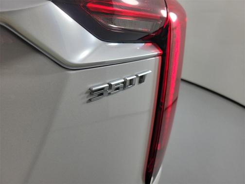 2024 Cadillac XT6 Luxury FWD