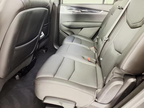 2024 Cadillac XT6 Premium Luxury FWD