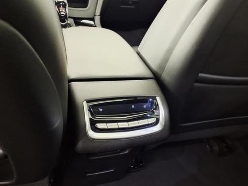 2024 Cadillac XT6 Premium Luxury FWD