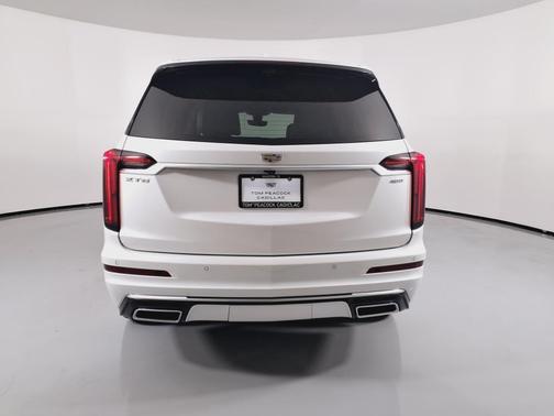 2021 Cadillac XT6 Premium Luxury FWD