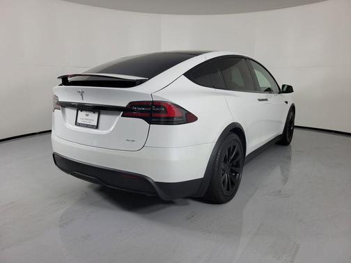 Pearl White Multi-Coat 2022 Tesla Model X Plaid Tri Motor All-Wheel Drive