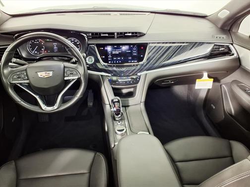 2025 Cadillac XT6 Premium Luxury FWD