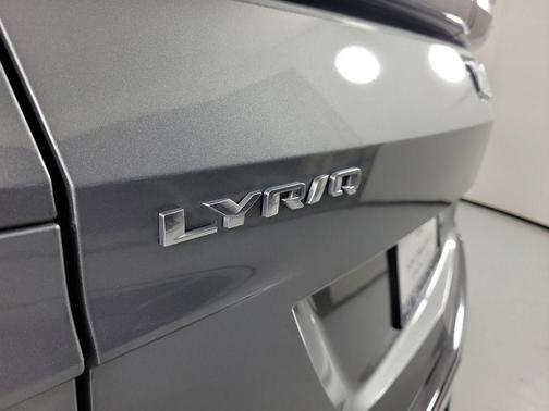 Argent Silver Metallic 2024 Cadillac LYRIQ Sport