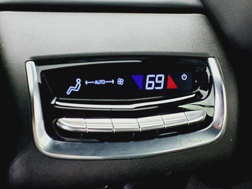 2023 Cadillac XT6 Luxury FWD