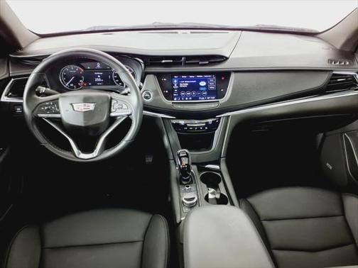 2023 Cadillac XT6 Luxury FWD