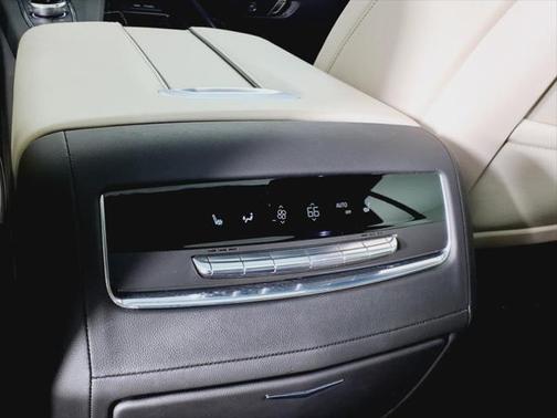 2022 Cadillac Escalade Sport