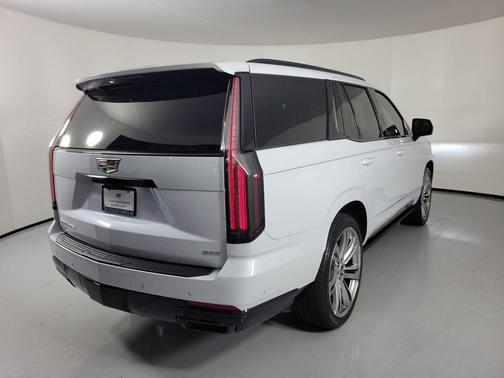 Vibrant White Tricoat 2026 Cadillac Escalade Sport