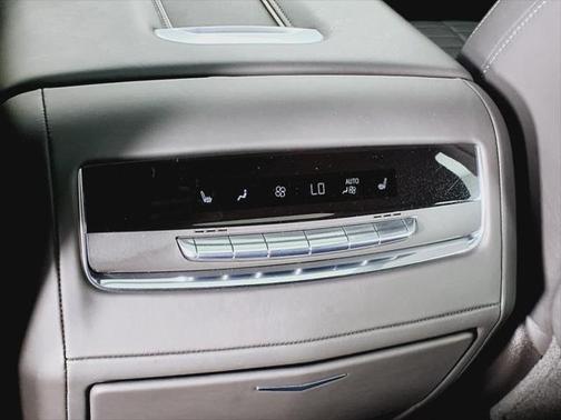 2022 Cadillac Escalade Sport Platinum