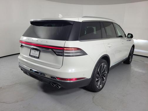 Ceramic White 2021 Lincoln Aviator Reserve AWD