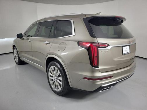 2023 Cadillac XT6 Premium Luxury FWD