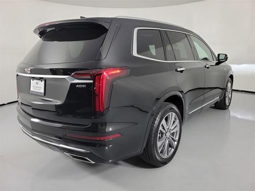 2025 Cadillac XT6 Premium Luxury FWD