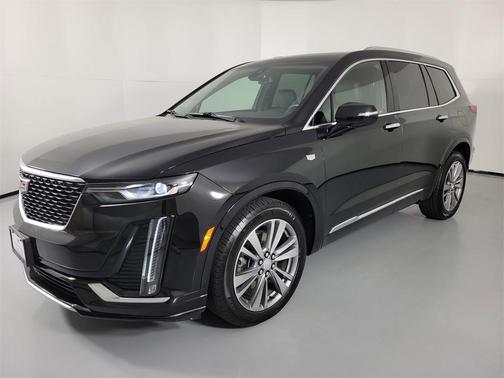 2025 Cadillac XT6 Premium Luxury FWD