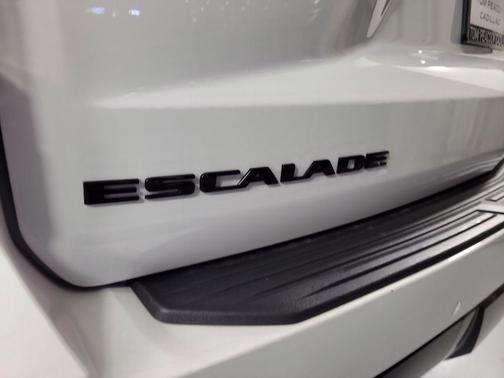 Crystal White Tricoat 2025 Cadillac Escalade ESV Sport Platinum