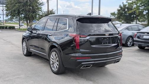 2024 Cadillac XT6 Premium Luxury FWD