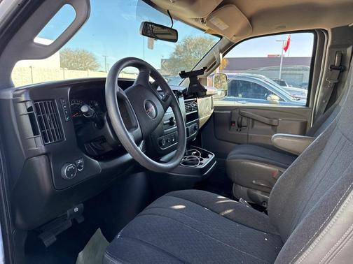 2018 GMC Savana 2500 Work Van
