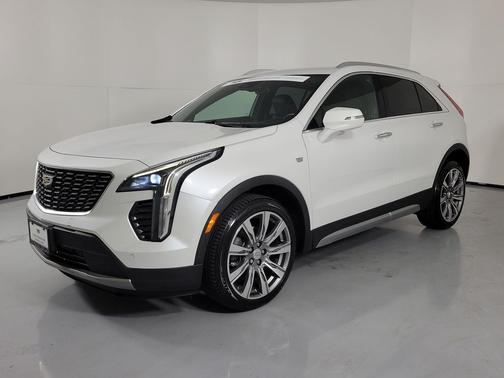 Crystal White Tricoat 2023 Cadillac XT4 Premium Luxury
