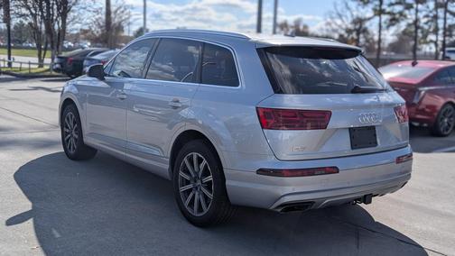 2019 Audi Q7 45 Premium Plus